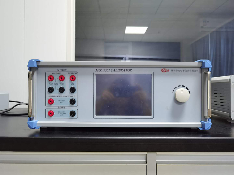 多功能精密校準儀